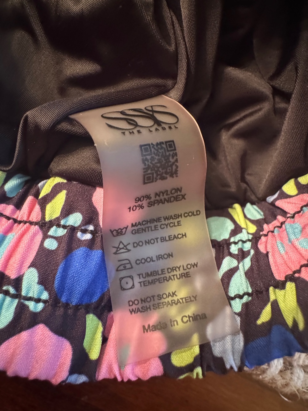 SSYS Floral Signature Athletic Running Shorts Black Pink Size M - Picture 6 of 7